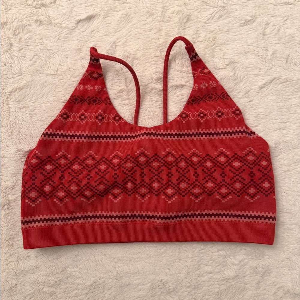 Fabletics Red Fair Isle Seamless Sports Bra - Holiday Nordic Print